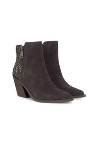 Stivaletti alla caviglia in suede grigio scuro con punta affusolata, cerniera laterale e retro decorato con piccole borchie metalliche. Design con tacco spesso.