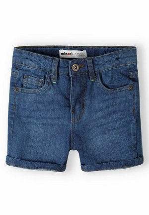 Shorts en denim bleu foncé avec des revers, cinq poches et une fermeture à bouton en métal. Présente des coutures contrastantes jaunes et vertes.