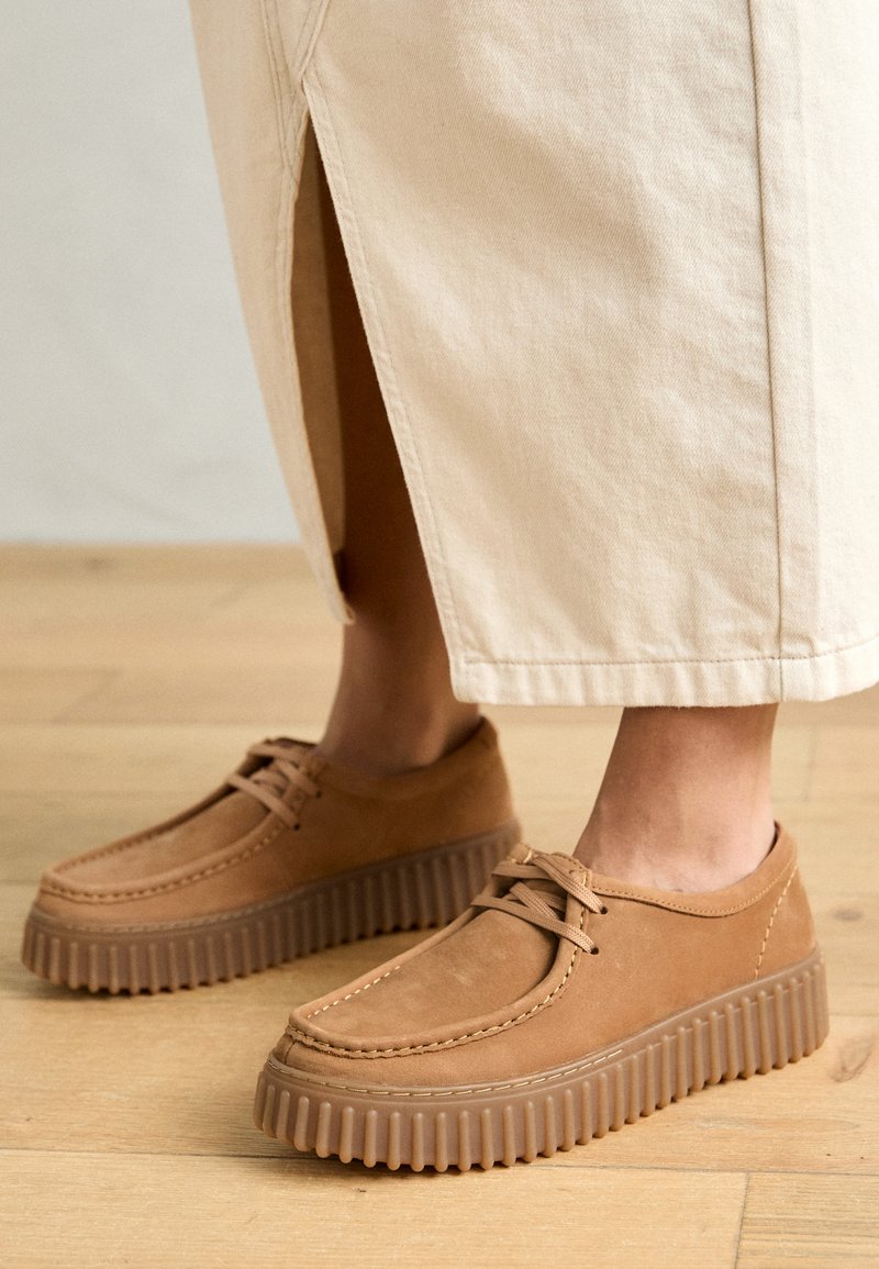 Clarks Donna Scarpe Clarks Sito Ufficiale Clarks Scarpe Basse WallabeeEvoSh 261747474 Beige