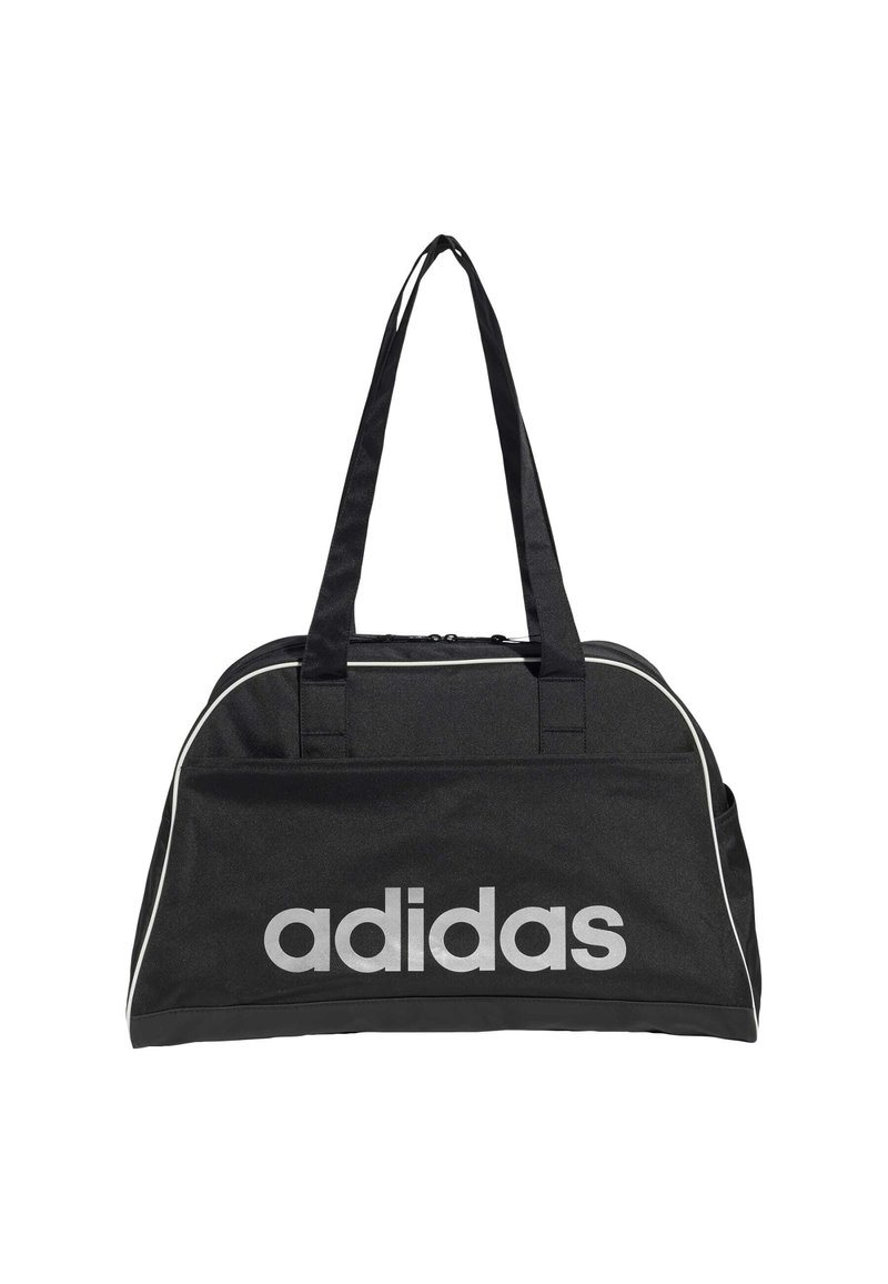Musta sportlik kott kahte lühikest sangaga, millel on suur hõbedane "adidas" logo ja valge ääris ülevalt, valmistatud vastupidavast kangast.
