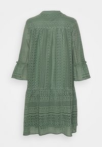 Vero Moda Vapaa-ajan mekko - green