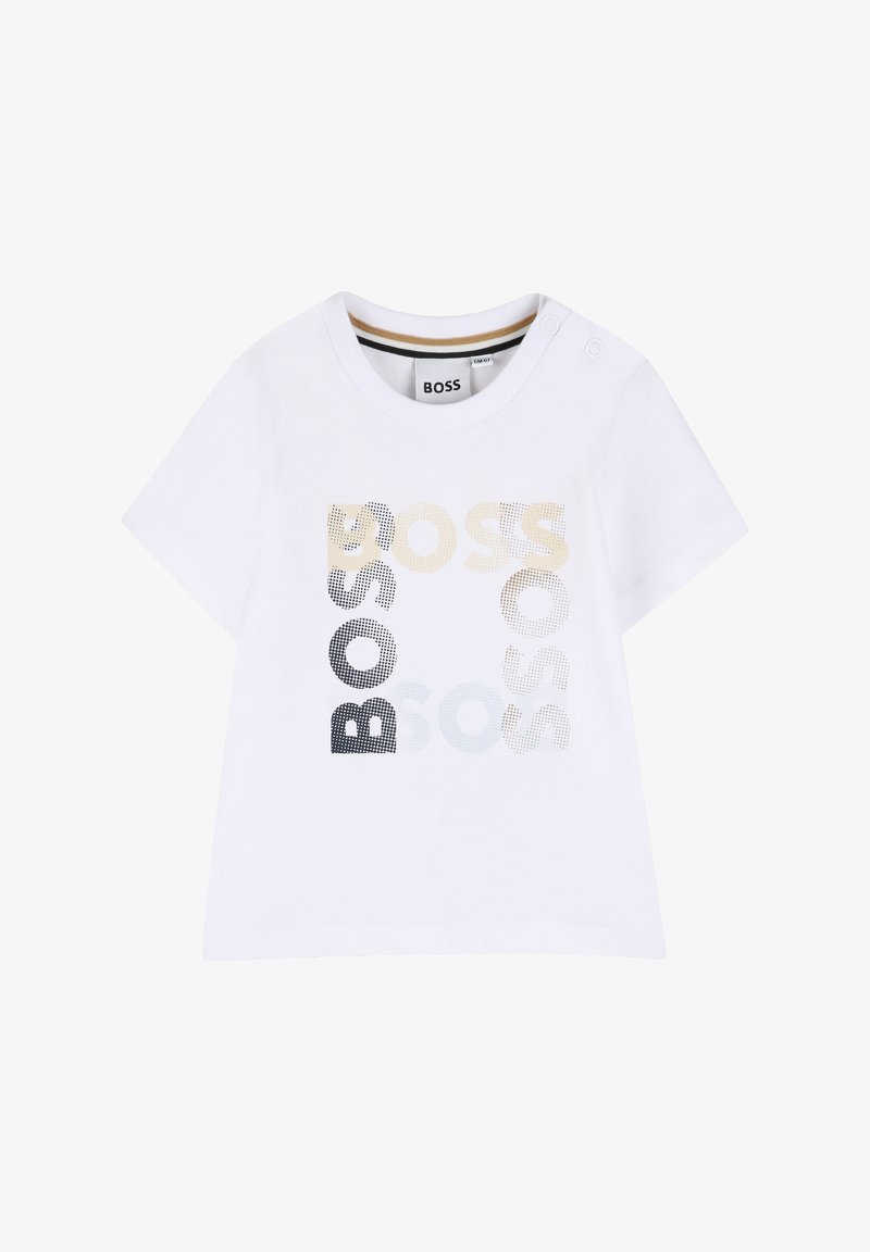 T-shirt bébé blanc à manches courtes avec "BOSS" imprimé en beige clair, bleu clair et noir dans un motif carré sur le devant.