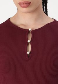 Pieces PCPERLA  - Ilgarankovis viršutinės dalies drabužis - tawny port