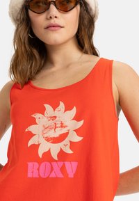 Roxy Top - rnn