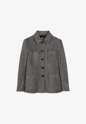 Grau strukturierte Wolljacke mit fünf schwarzen Knöpfen, einem Kragen und vier aufgesetzten Taschen auf der Vorderseite, auf einem weißen Hintergrund präsentiert.