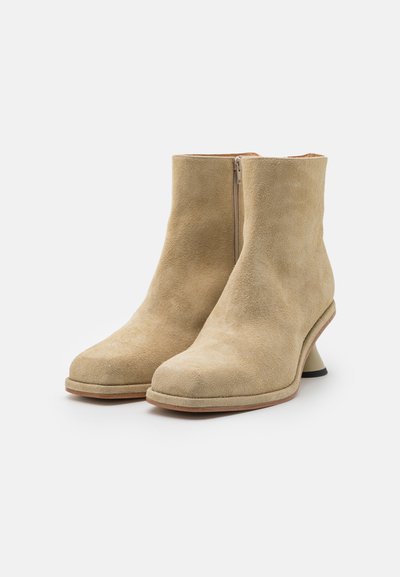 ECKHAUS LATTA TOADSTOOL BOOT UNISEX - Bottines - beige