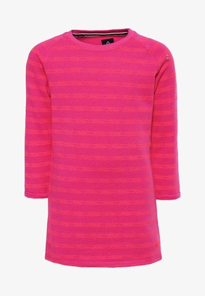 Fuksjowa bluzka z długim rękawem z poziomymi pomarańczowymi paskami, okrągłym dekoltem i miękkiego materiału. Posiada mały detal z logo na ramieniu.