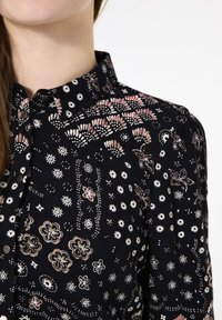 Garcia Blusa - off black