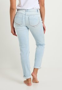 Grain de Malice Vaqueros slim fit - bleached