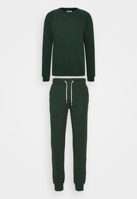 Unselected, green