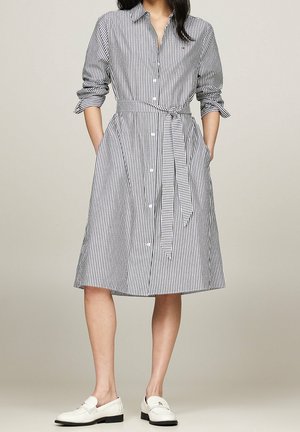 Sukienka koszulowa