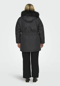 ONLY Carmakoma CARIRENA COAT - Parka - phantom