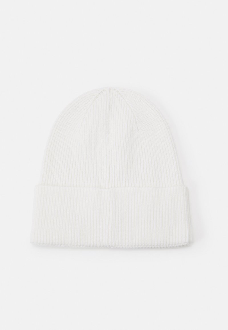 Calvin Klein EMBROIDERY BEANIE - Kootud müts - white
