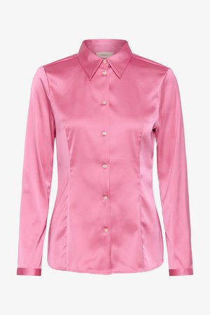 Blusa de satén rosa de manga larga con cuello puntiagudo y botones de perla en el frente, corte entallado, tejido liso y brillante.