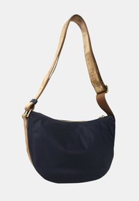 Borsa a tracolla blu navy con chiusura a zip e una tracolla beige regolabile con un motivo di mappa vintage.
