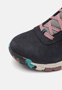 Columbia NEWTON RIDGE™ BC - Hikingsko - black/teal
