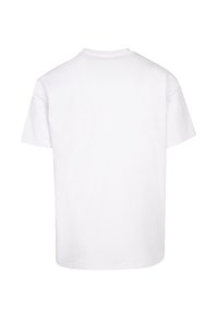 Weißes Baumwoll-T-Shirt mit kurzen Ärmeln und Rundhalsausschnitt, das eine glatte Textur und ein einfaches, ungeschmücktes Design aufweist.