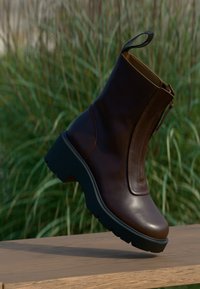 Non sélectionné, brown