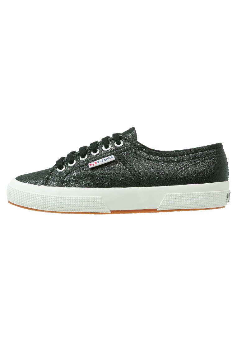 superga noire