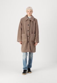 Pieces PCNADDY JACKET - Cappotto invernale - taupe gray