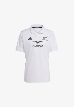 Witte rugbyshirt van textiel met een polo kraag. Voorzien van zwarte logo's: Adidas, Altrad en All Blacks, met een centraal zwart embleem.