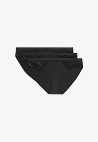 Vald, black