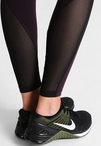 Nike Performance Leggings - dark red