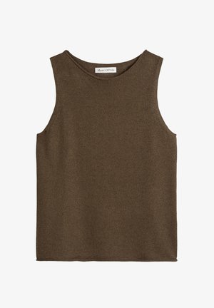 Αμάνικη πλεκτή καφέ ζακέτα με στρογγυλή λαιμόκοψη και ετικέτα Marc O'Polo στο γιακά, απλωμένη επίπεδα σε λευκό φόντο.