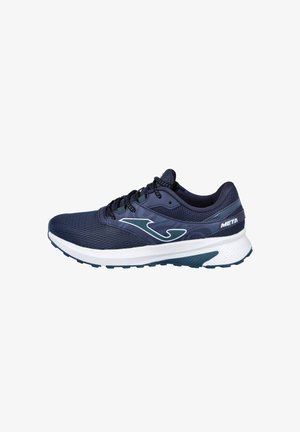 Zapatilla de running de color marino con parte superior de malla, media suela blanca y suela de goma. Presenta un logo en acento verde y cordones negros. Diseño ligero.
