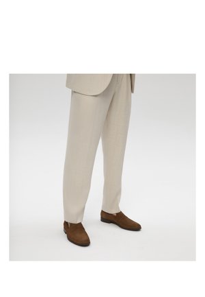 Wojas, PÓŁBUTY MĘSKIE - Business-Slipper - brown 10294-63