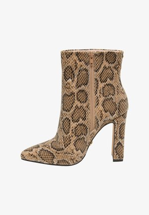 Pointed-toe ankle boot in beige and brown snake print, featuring a textured faux leather material and a side zipper accent.