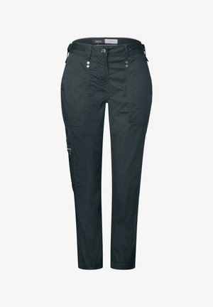 Pantalons cargo vert foncé avec une poche zippée, fermeture à bouton, passants de ceinture et plusieurs boutons décoratifs sur le devant. Matériau en mélange de coton.