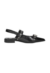 Zwarte slingback schoen met puntige neus van glanzend leer. Voorzien van twee verstelbare bandjes met zilveren beslag en een lage blokhak.