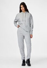 Pieces PCCHILLI - Trainingsbroek - light grey melange