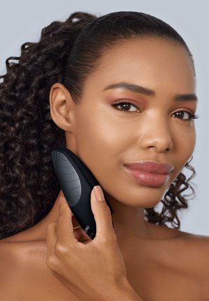 GESKE, SONIC THERMO FACIAL BRUSH | 6 IN 1 - Skincare tool - black