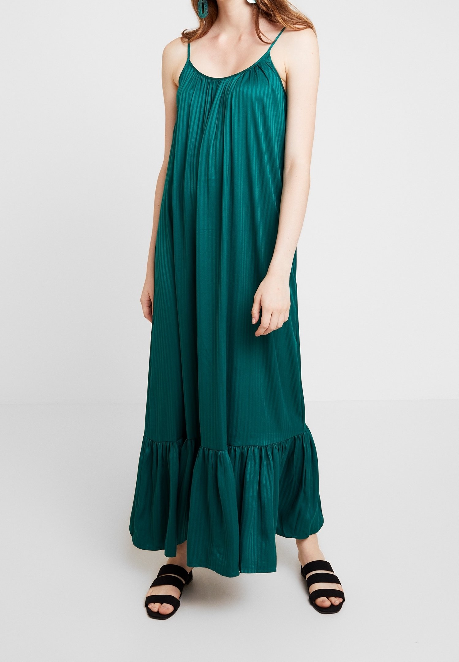 yas pleated maxi dress YAS - Bandeau Contrast Pinstripe Maxi Dress - Women - Cotton/Polyester/Spandex - XS