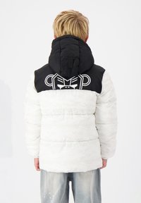 Black Bananas JR. PEEK FREEZE PUFFER  - Winterjas - white