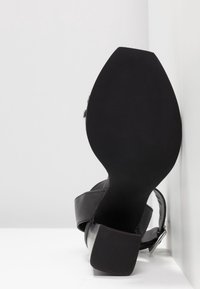 Zign Sandales à talons hauts - black