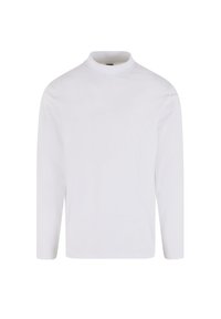 Camisa de cuello alto de manga larga en color blanco, confeccionada en suave tela de algodón, con un diseño ajustado y textura lisa, ideal para combinar en capas.