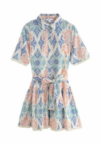 Robe à imprimé floral avec des manches courtes, devant à boutons et taille à nouer. Présente des couleurs pastel rose, bleu et vert avec une jupe évasée.