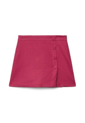Gonna corta rosa con quattro bottoni verticali coperti sul lato frontale destro, tessuto semplice, orlo dritto e vita.