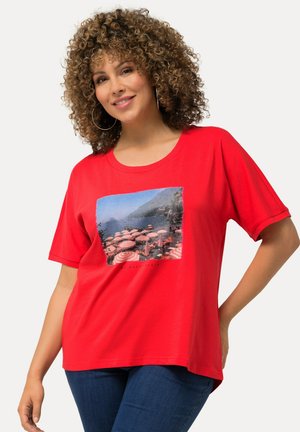 Ulla Popken PHOTO GRAPHIC SHORT SLEEVE  - Triko s potiskem - coral