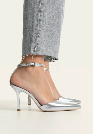 High Heel Pumps - silver-coloured