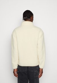Blend BHSweatshirt TEDDY - Casaco leve - cloud cream