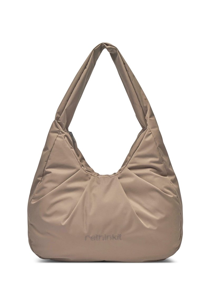 Beige, weiche Stofftasche in lässiger Form, mit doppelten Griffen und geraffter Textur. Sie verfügt über ein dezentes Logo auf der Vorderseite.