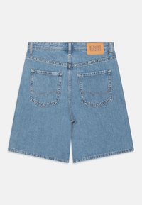 Jack & Jones Junior JJITONY JJORIGINAL SHORTS - Džínové kraťasy - blue denim