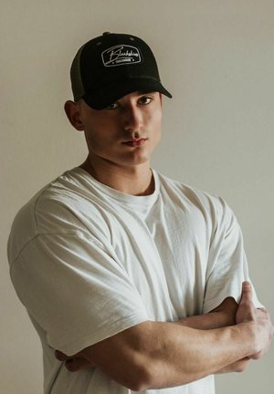 RAZOR - Cap - black/olive