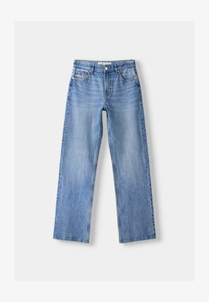 Ljust blå denimjeans med rak bendesign, som har fem fickor, knappstängning fram och subtila blekningar för textur.