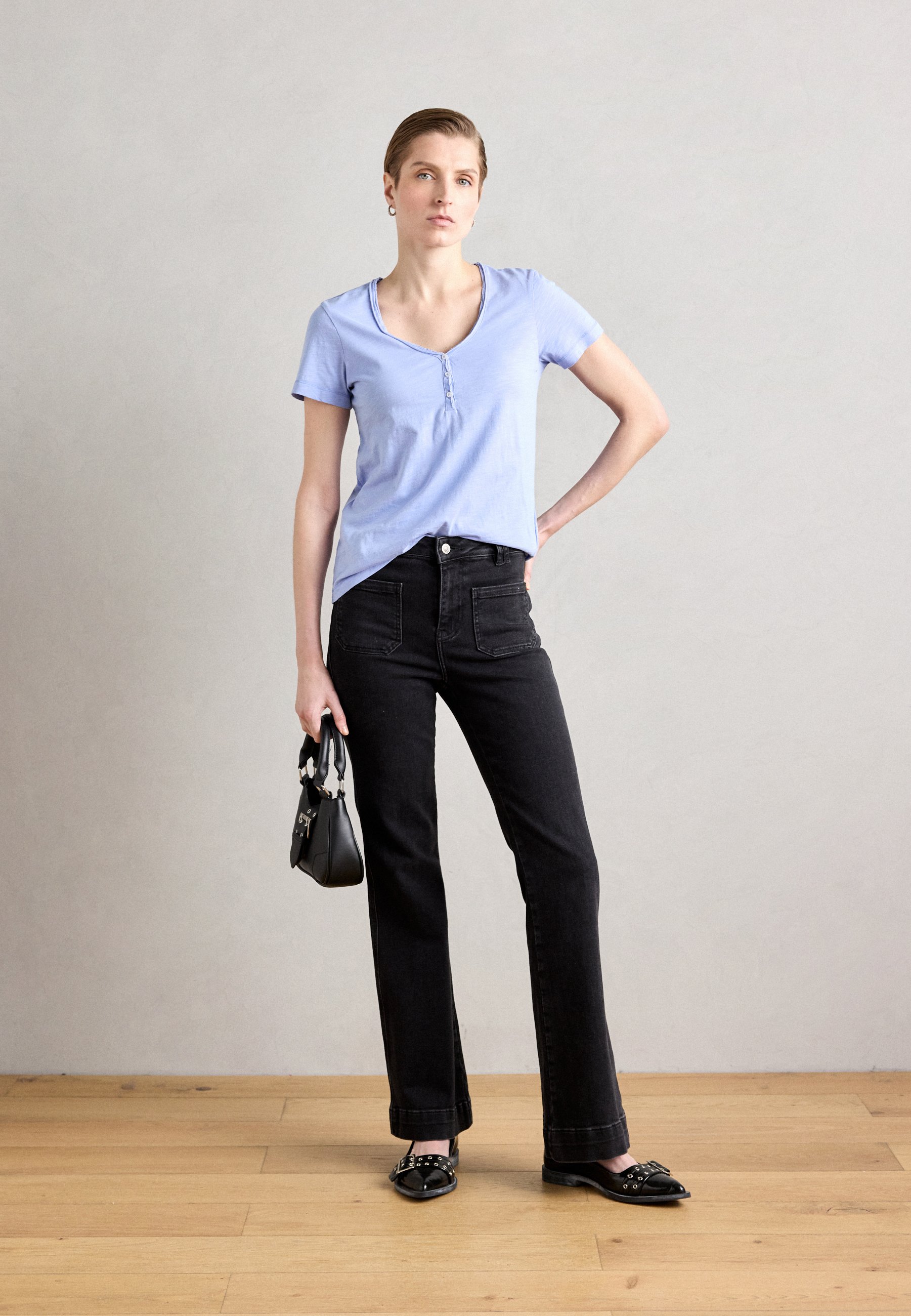 売れ筋商品|||モス モッシュ Tシャツ レディース トップス TEE - Basic T-shirt - hydrangea Mos Mosh BASIC TEE - T-shirts - hydrangea/lyseblå - Zalando.no