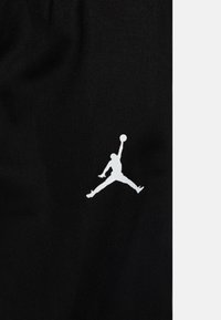 Thumbnail Image 4
